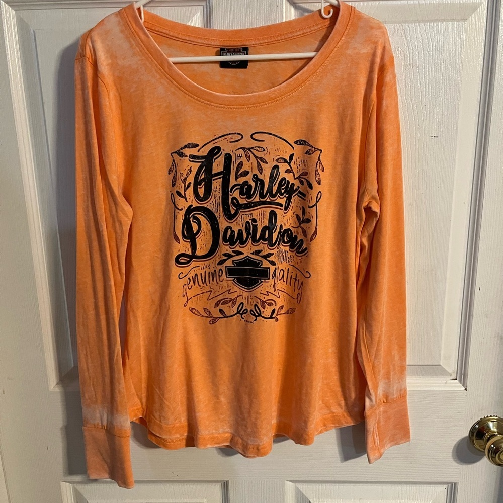 Harley Davidson Women’s Long Sleeve V-Neck Orange T-Shirt, Milwaukee - Picture 1 of 4